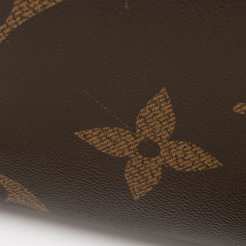 Louis Vuitton Giant Monogram Canvas Onthego GM Tote - Picture 12 of 16